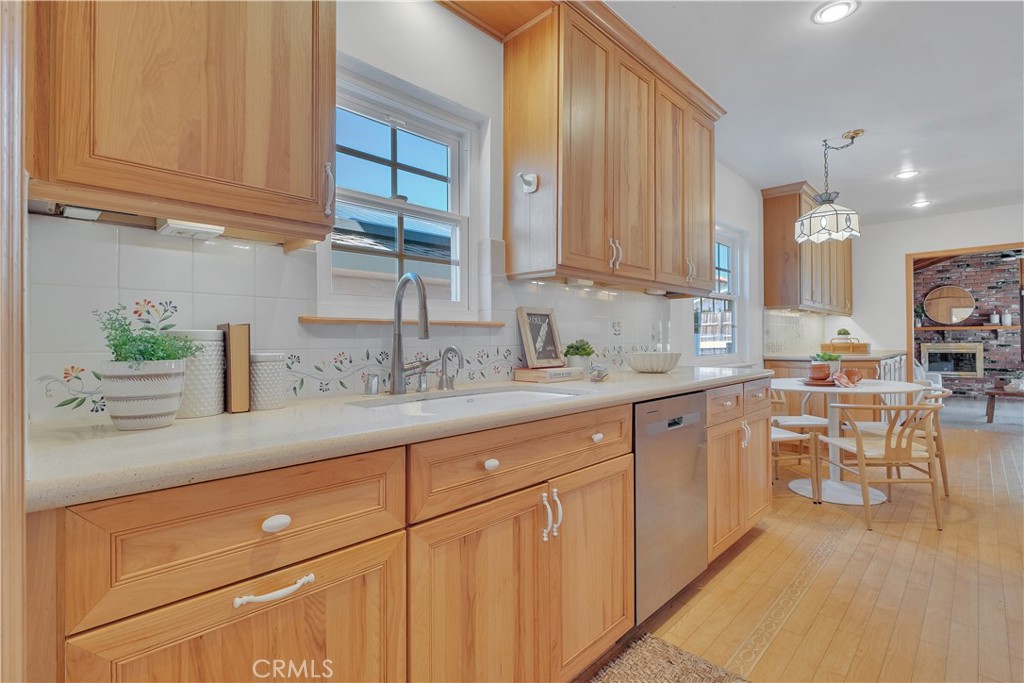 504 Kansas Street El Segundo, CA 90245 - Photo 12 of 44 Gallery Image 12