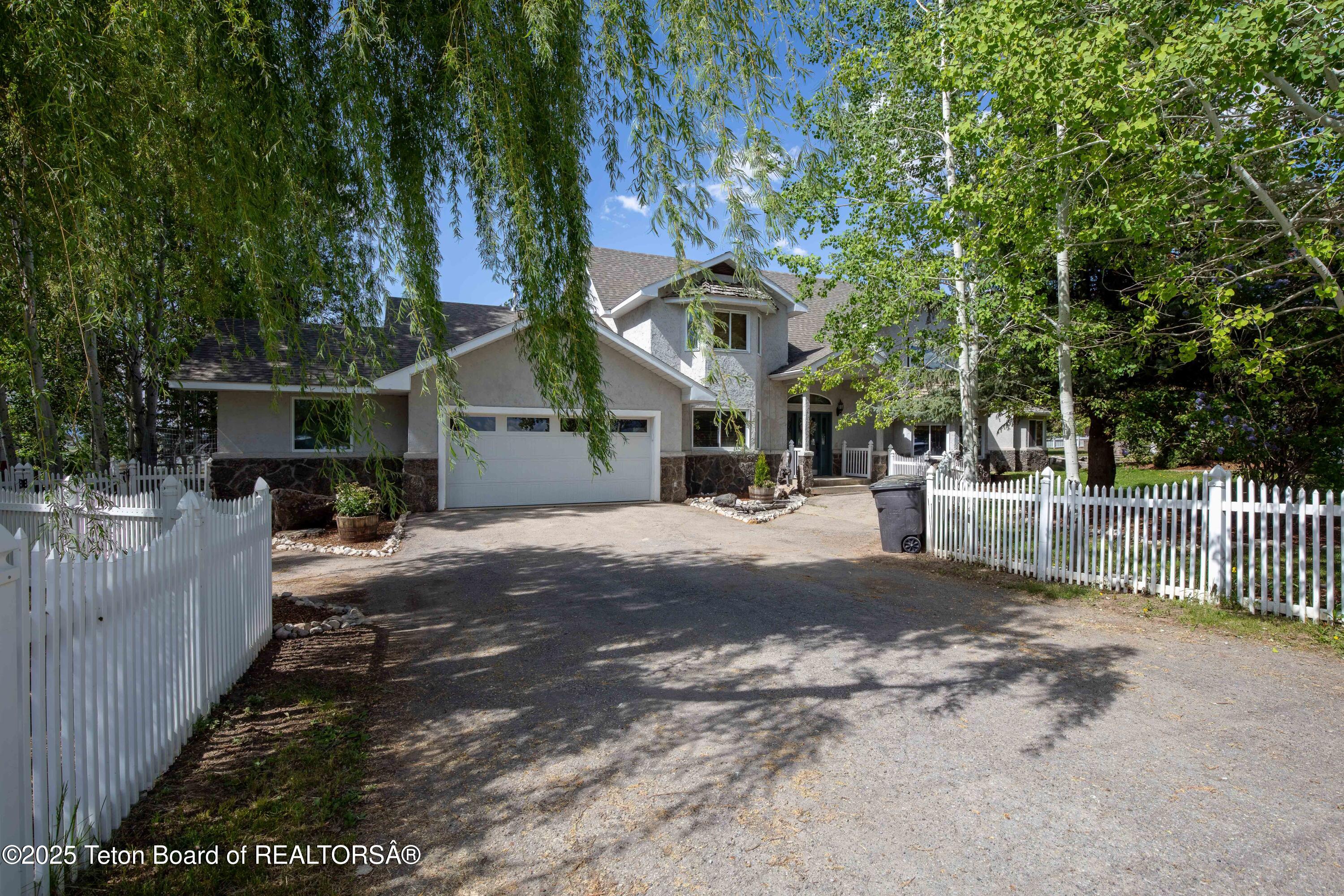 1255 Lost Creek Road Thayne, WY 83127 - Photo 4 of 58 IMG_3800-HDR-Enhanced-NR