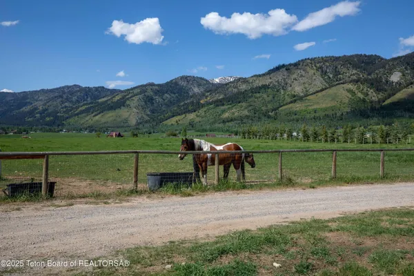 $2,250,000 | 1255 Lost Creek Road, Thayne, WY 83127
