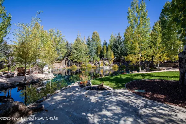 $2,250,000 | 1255 Lost Creek Road, Thayne, WY 83127