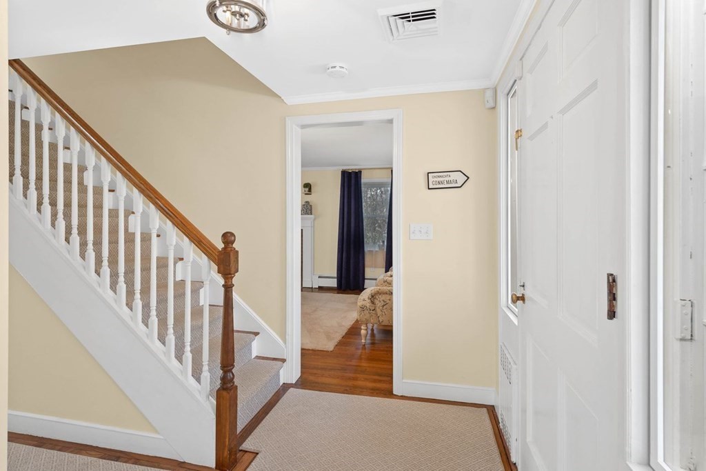 12 Barnes Road Hingham, MA 02043 - Photo 16 of 32 Gallery Image 16