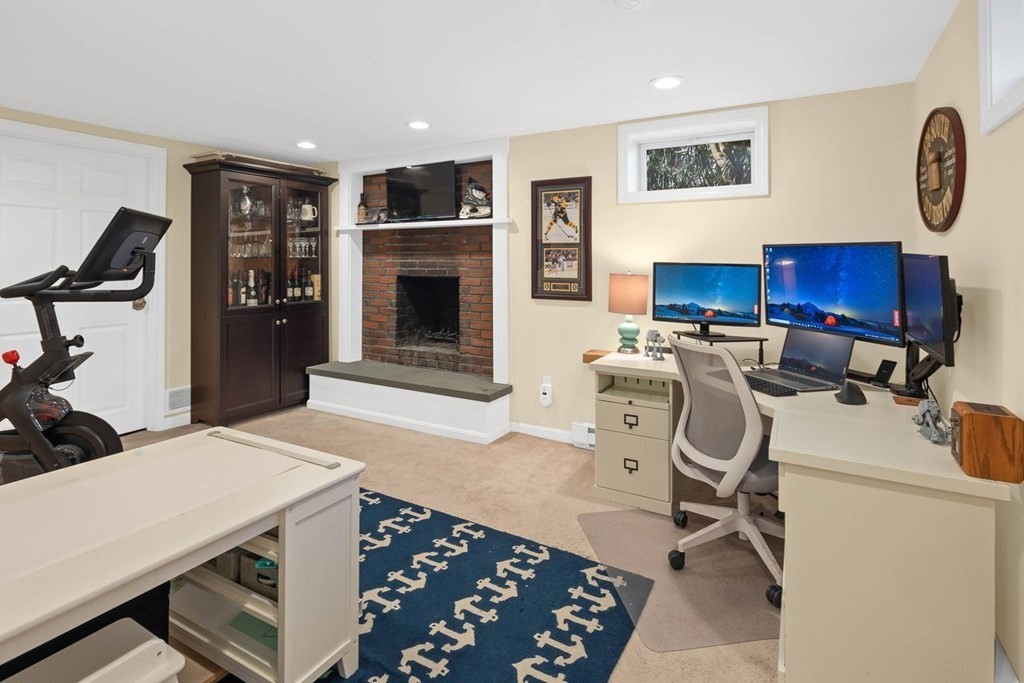 12 Barnes Road Hingham, MA 02043 - Photo 22 of 32 Gallery Image 22