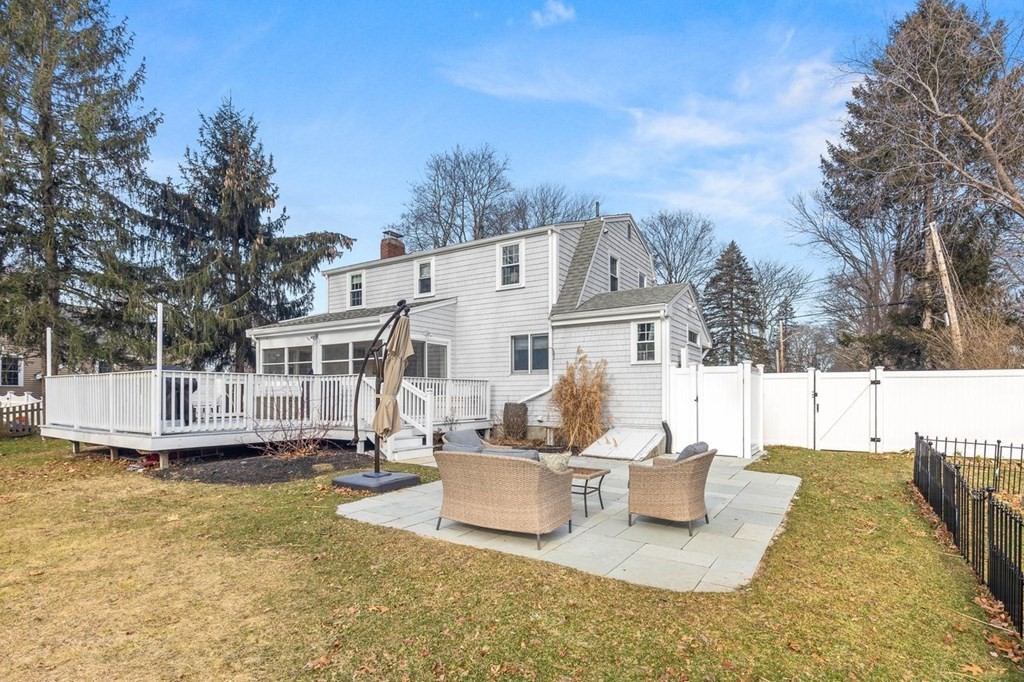 12 Barnes Road Hingham, MA 02043 - Photo 26 of 32 Gallery Image 26
