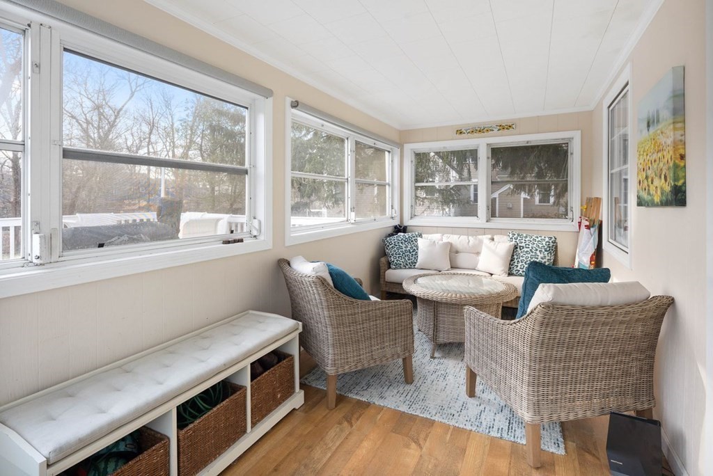 12 Barnes Road Hingham, MA 02043 - Photo 8 of 32 Gallery Image 8