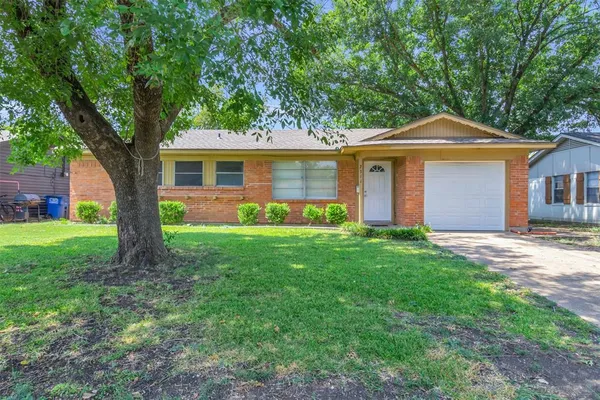 $213,500 | 2311 Arcady Lane, Lancaster, TX 75134