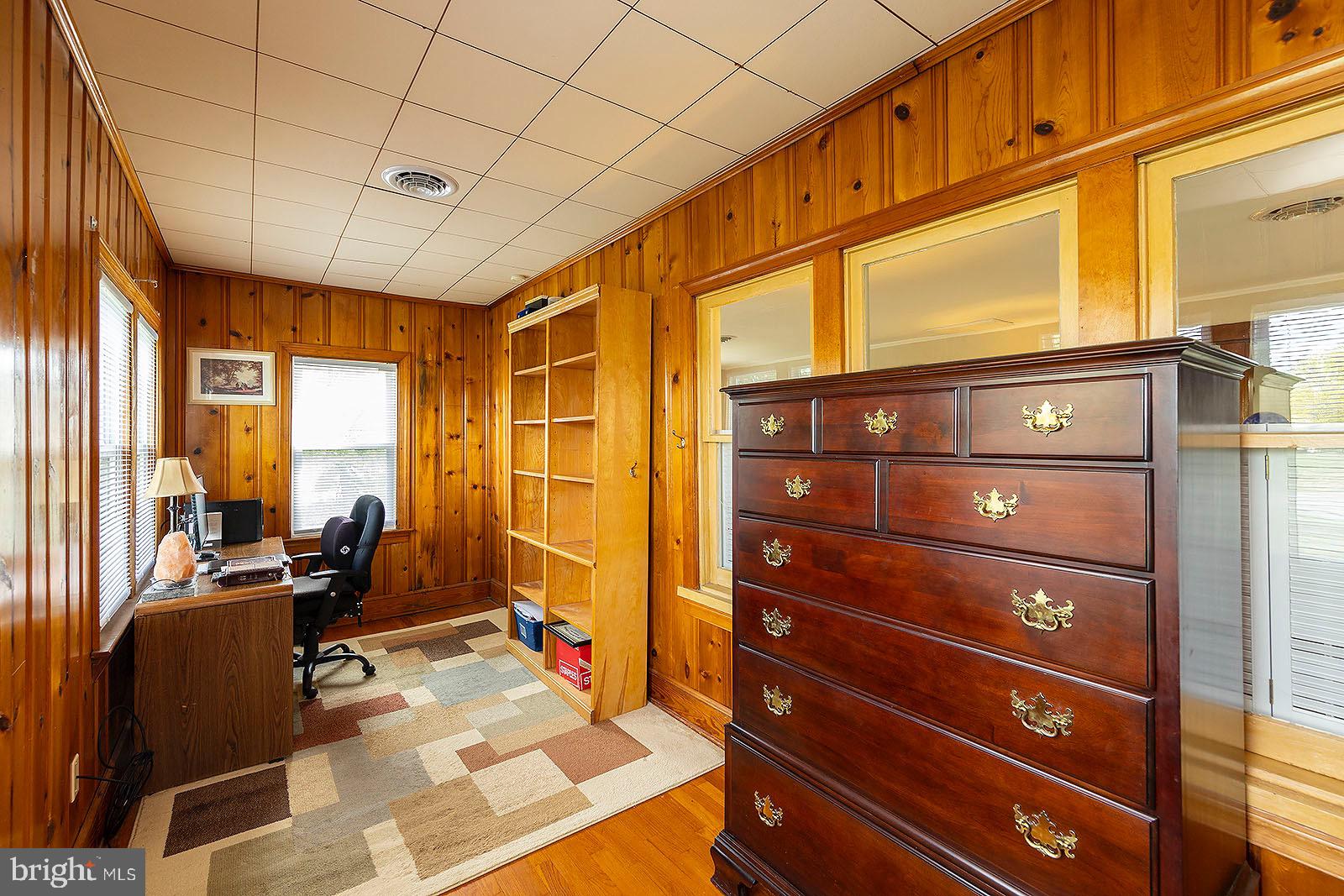 1810 Senseny Road Winchester, VA 22602 - Photo 4 of 36