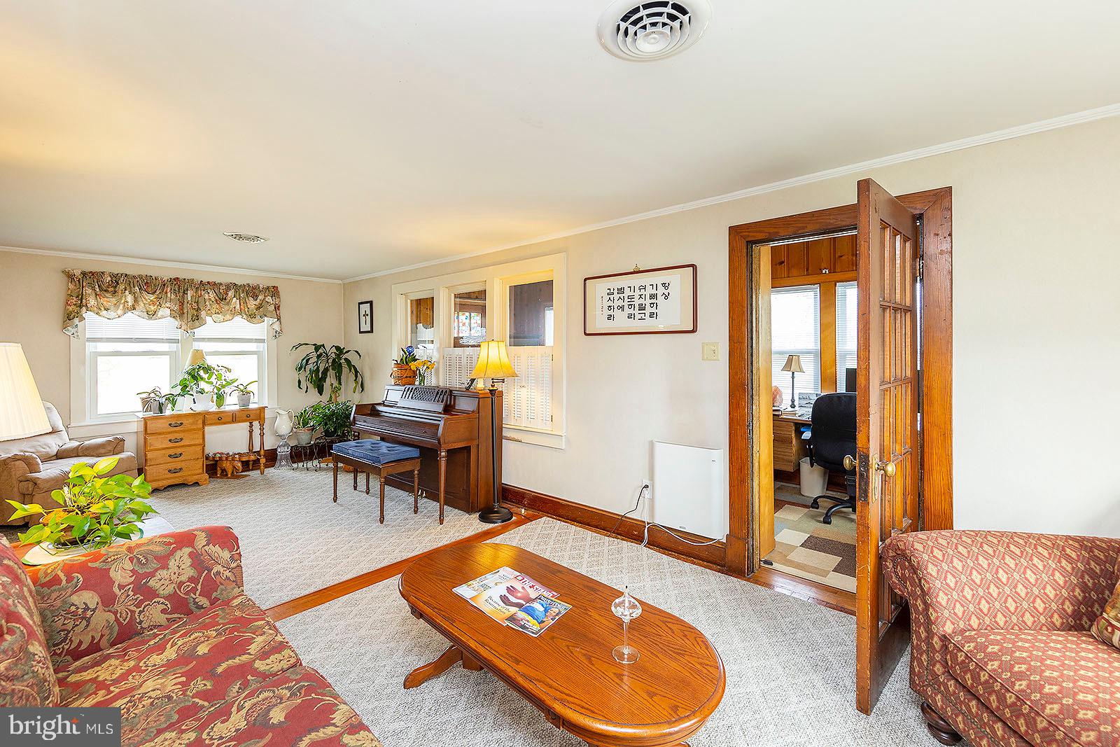 1810 Senseny Road Winchester, VA 22602 - Photo 8 of 36