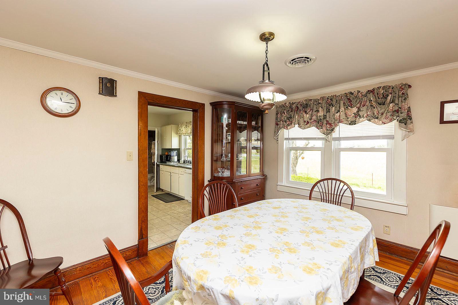 1810 Senseny Road Winchester, VA 22602 - Photo 10 of 36