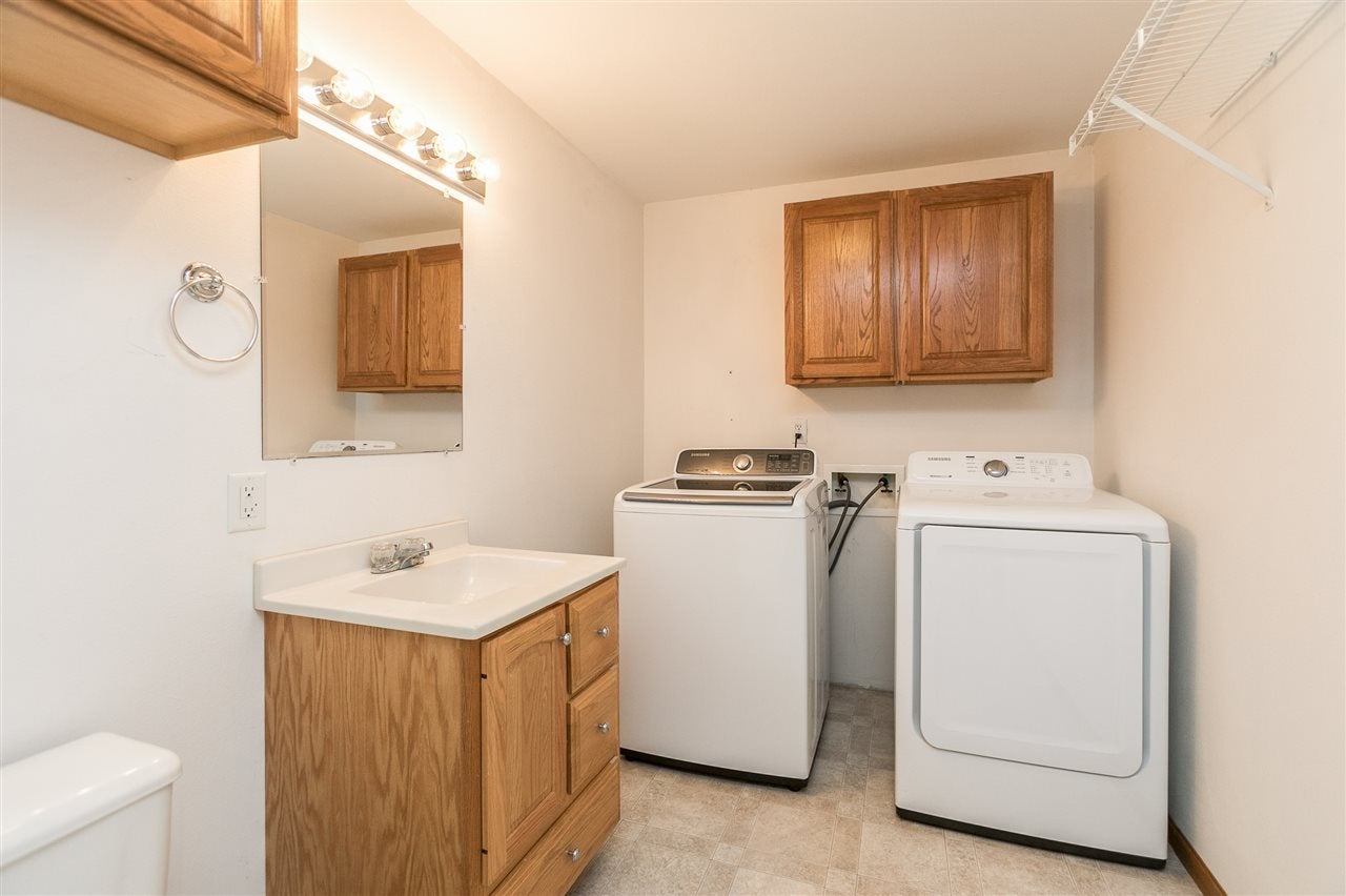 2267 Holiday Road Coralville, IA 52241 - Photo 28 of 31 Gallery Image 28