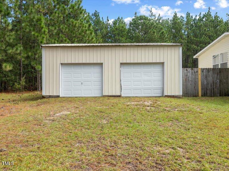 140 Gibbs Road Lillington, NC 27546 - Photo 3 of 42 1000029823