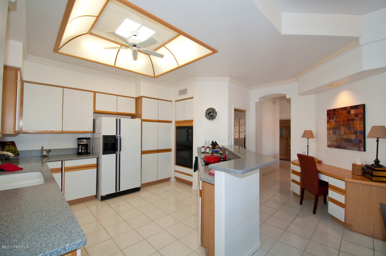1781 East Crown Ridge Way Tucson, AZ 85755 - Photo 7 of 23