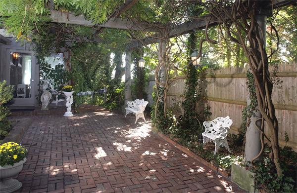 7 Seabury Point Road Duxbury, MA 02332 - Photo 18 of 27 Gallery Image 18