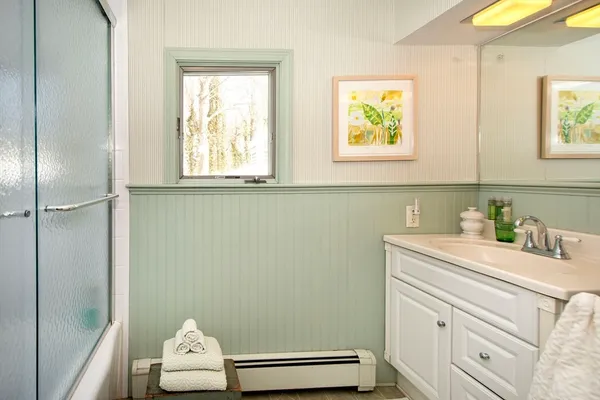 $1,295,000 | 101 Pond Street, Cohasset, MA 02025