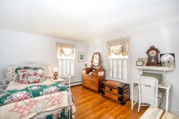 $1,295,000 | 101 Pond Street, Cohasset, MA 02025