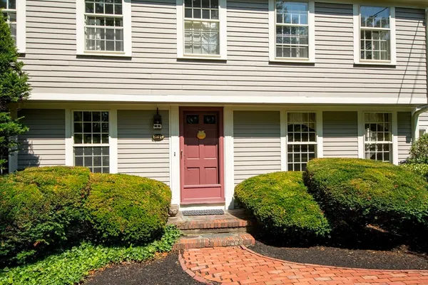 $1,295,000 | 101 Pond Street, Cohasset, MA 02025