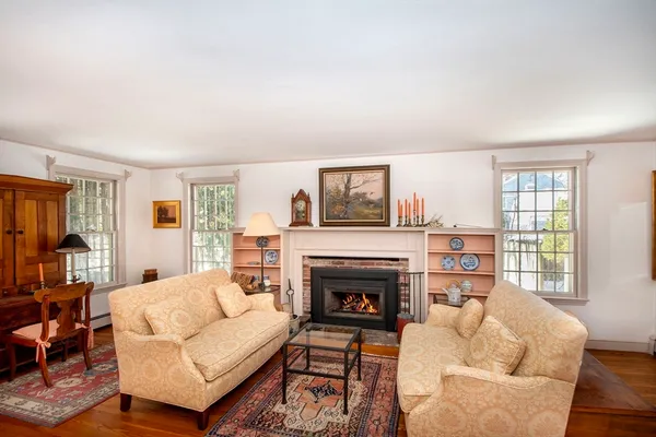 $1,295,000 | 101 Pond Street, Cohasset, MA 02025