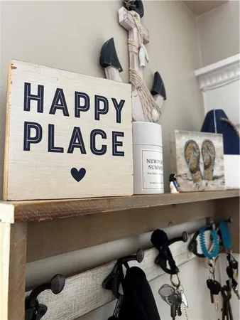 $2,600 | 51 Annandale Road, Unit 2, Newport, RI 02840