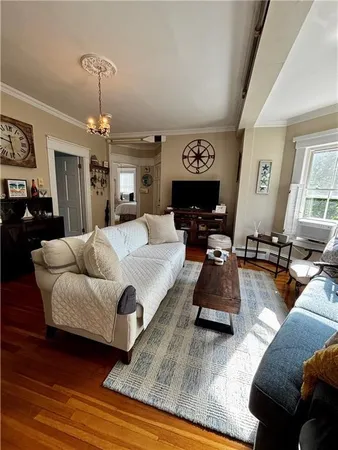 $2,600 | 51 Annandale Road, Unit 2, Newport, RI 02840