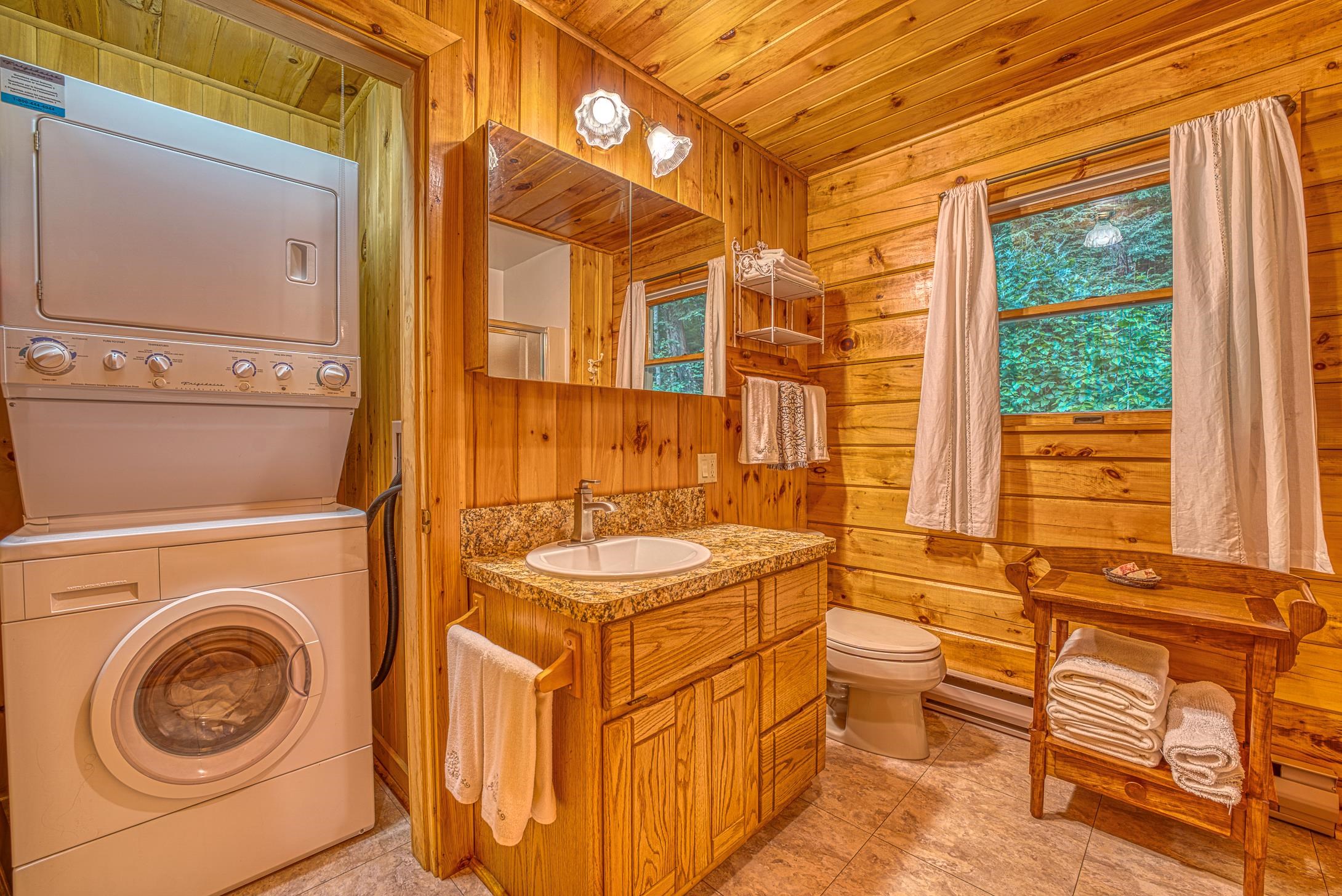 11 Squamasee Road Holderness, NH 03245 - Photo 21 of 46
