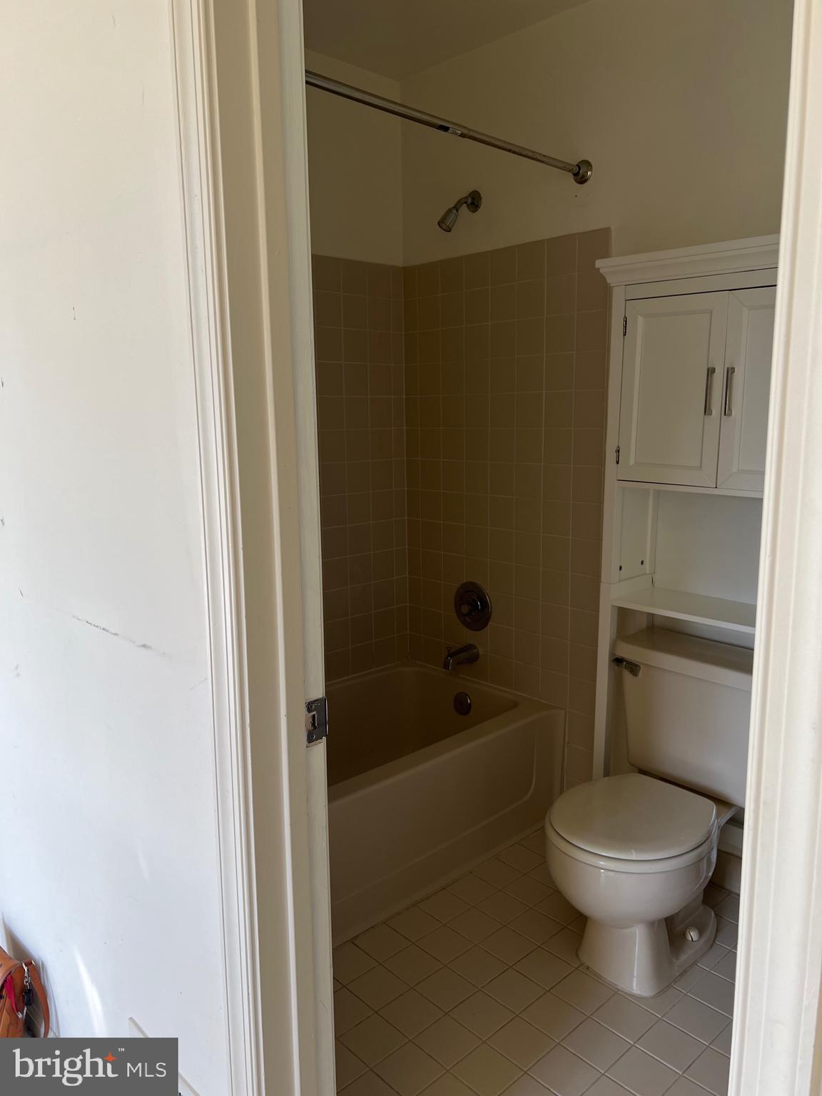 1371 Heritage Oak Way Reston, VA 20194 - Photo 13 of 26