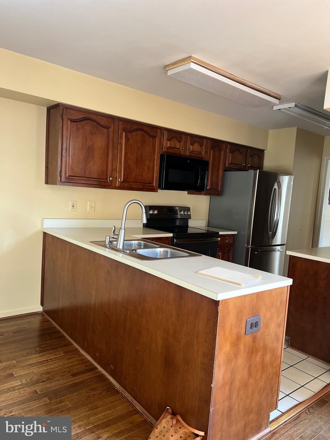 1371 Heritage Oak Way Reston, VA 20194 - Photo 16 of 26