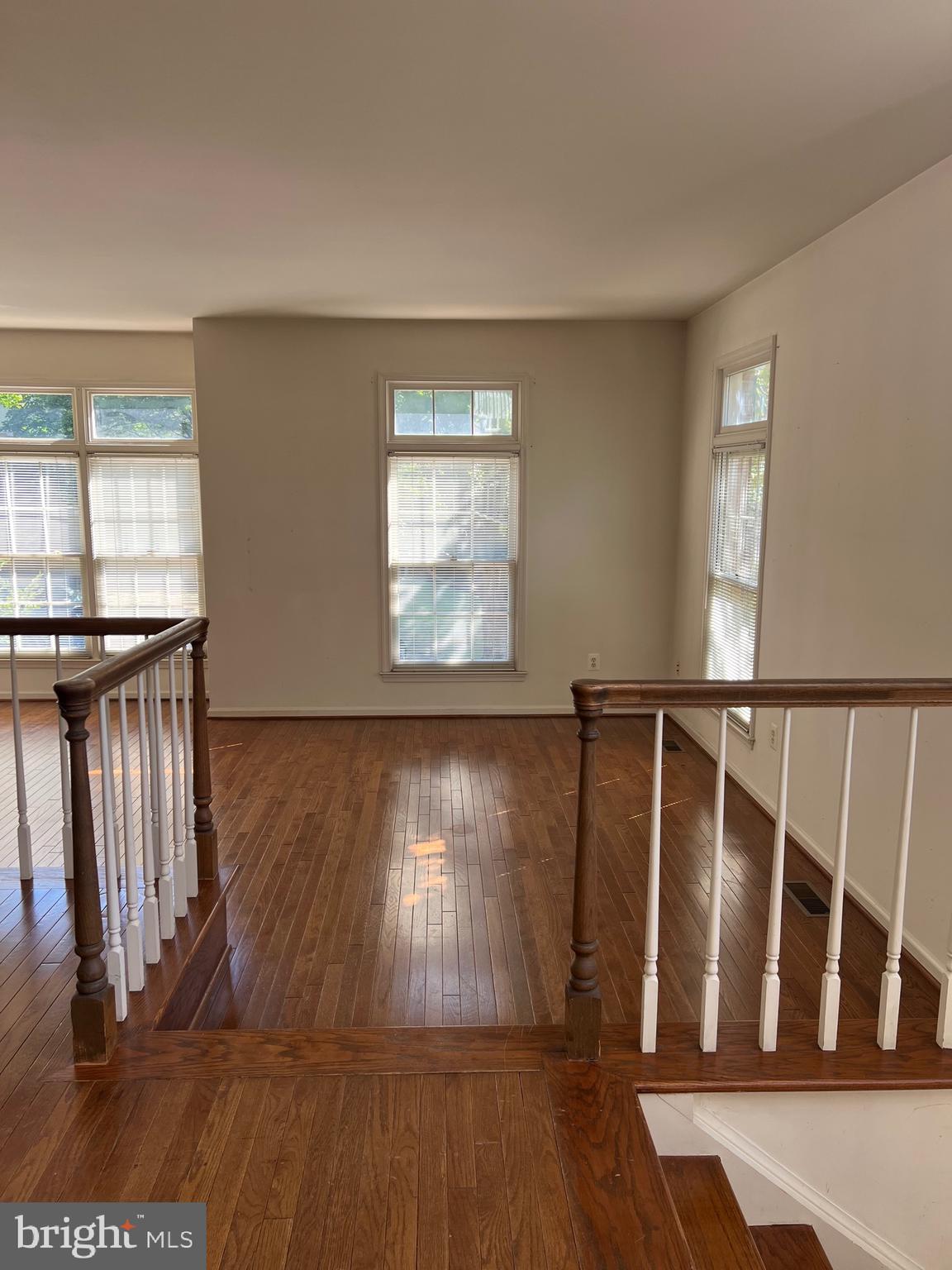 1371 Heritage Oak Way Reston, VA 20194 - Photo 25 of 26