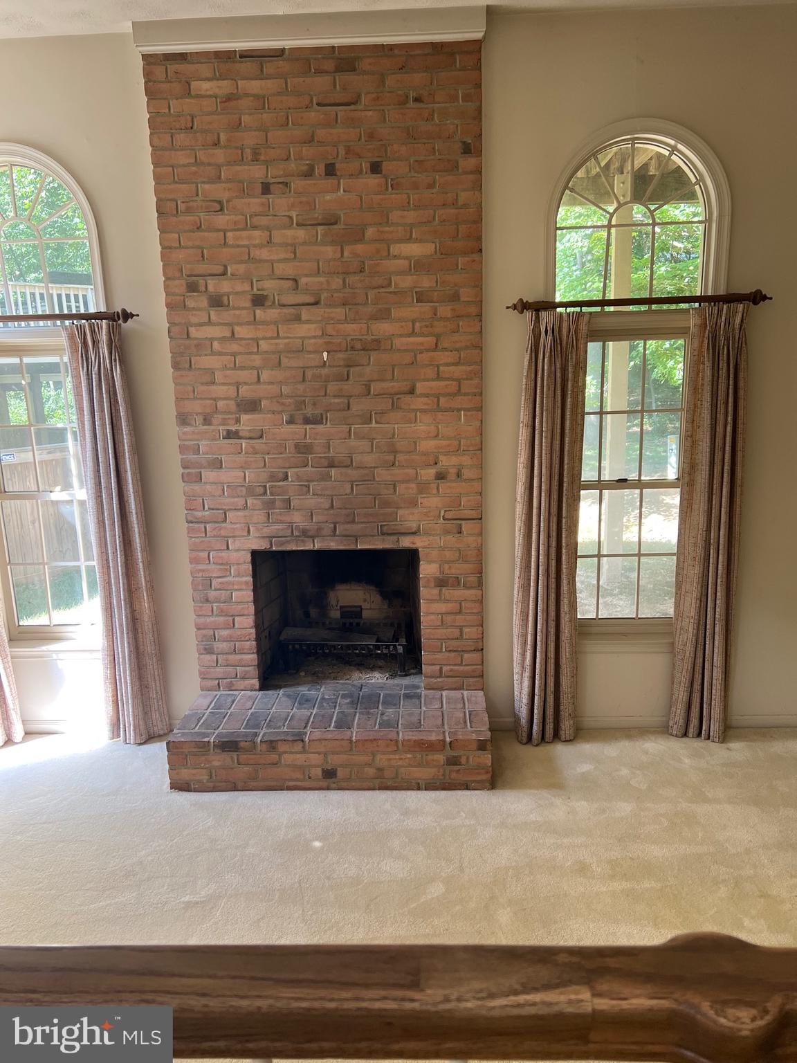 1371 Heritage Oak Way Reston, VA 20194 - Photo 4 of 26