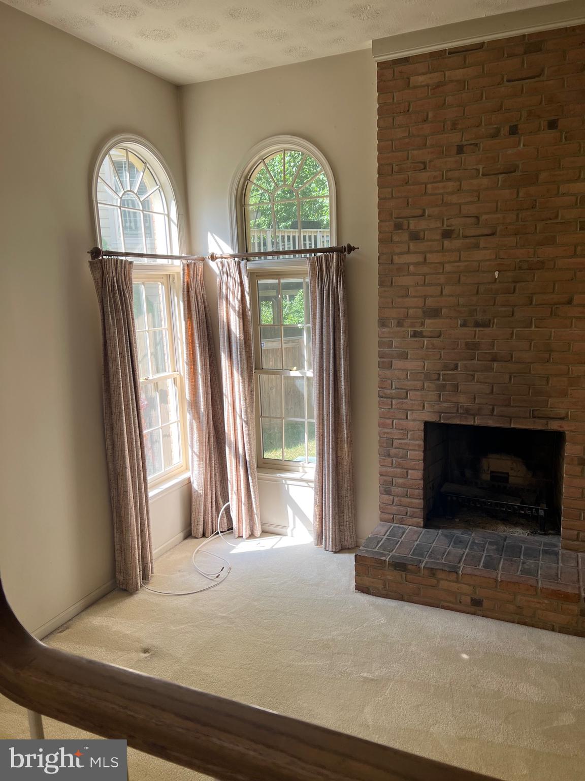 1371 Heritage Oak Way Reston, VA 20194 - Photo 6 of 26