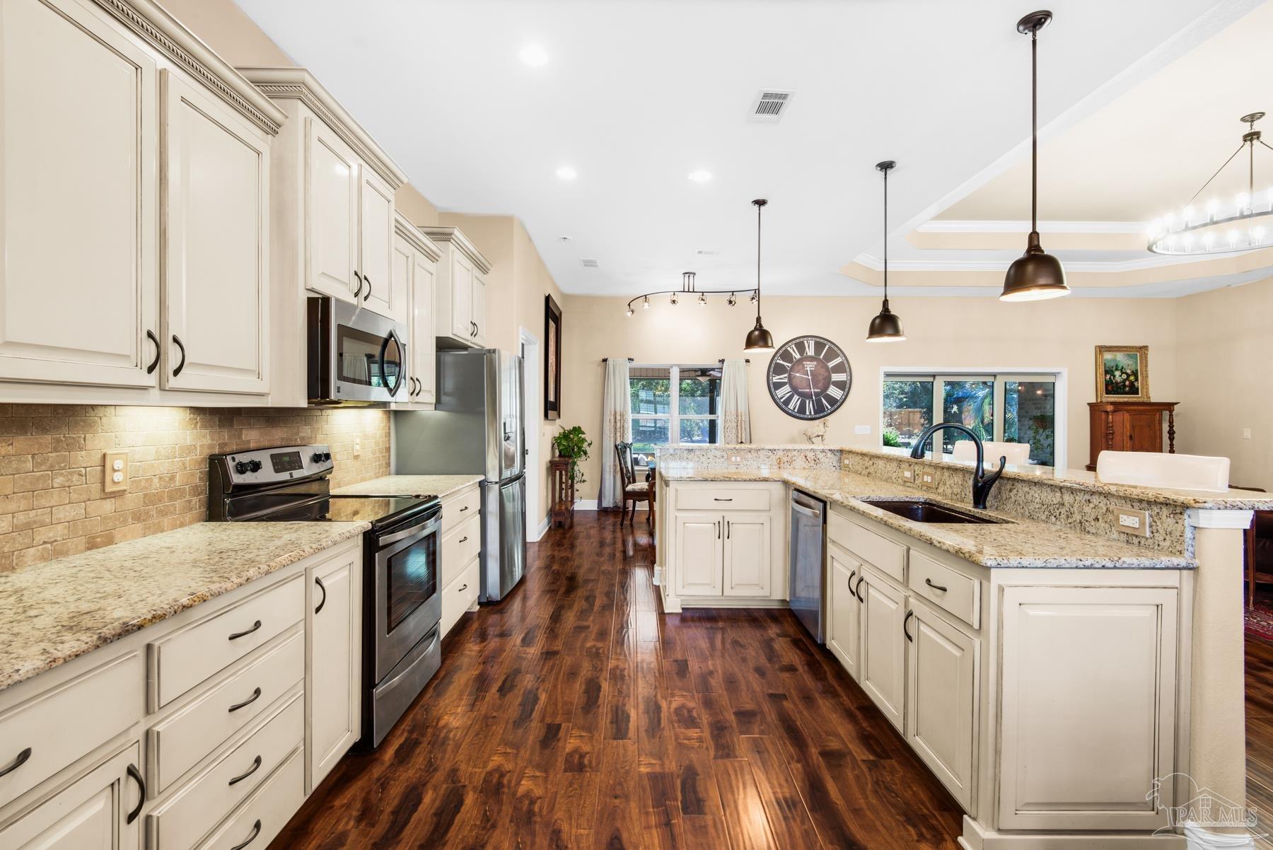 5648 Heatherton Road Milton, FL 32570 - Photo 6 of 46 Gallery Image 6