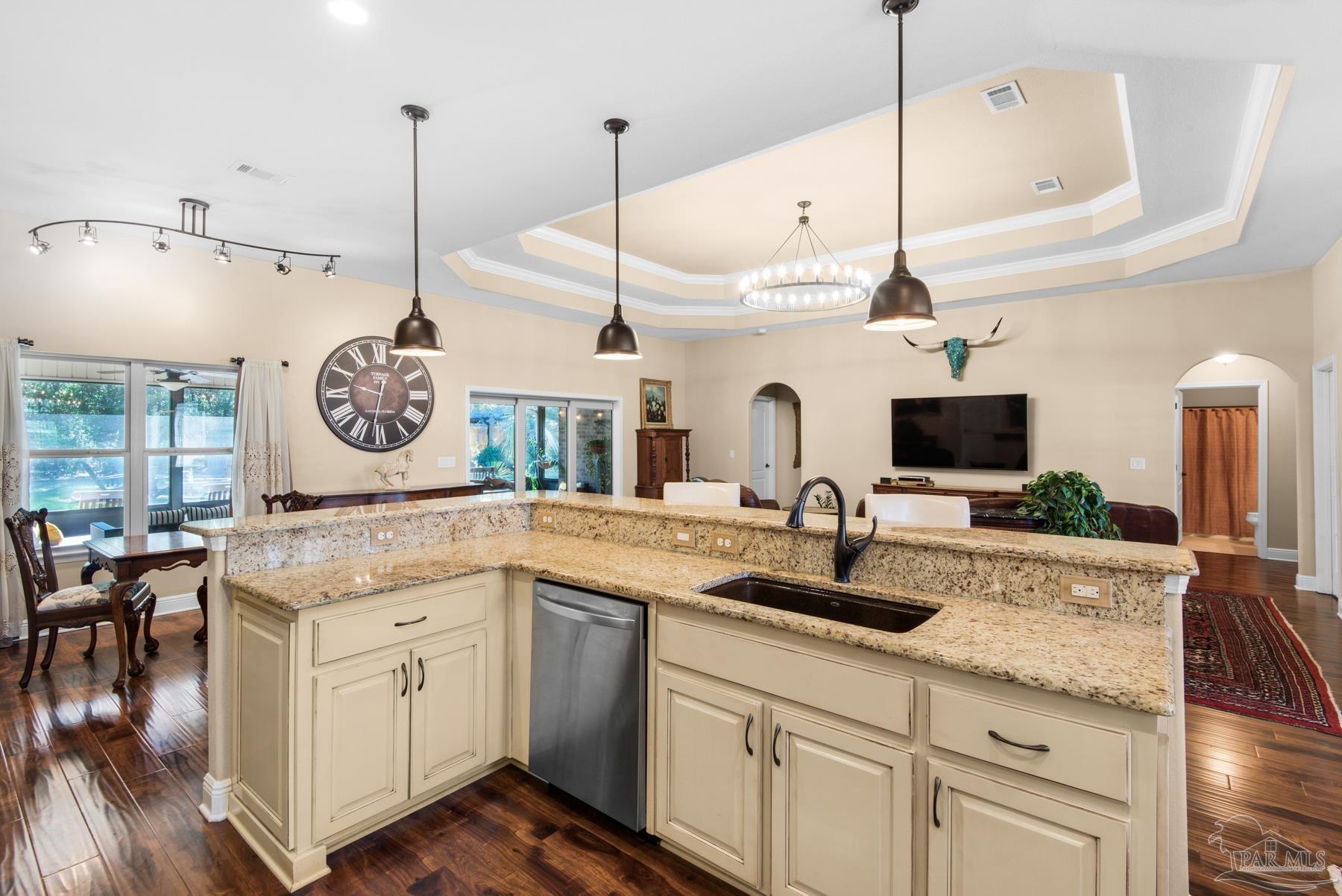 5648 Heatherton Road Milton, FL 32570 - Photo 8 of 46 Gallery Image 8