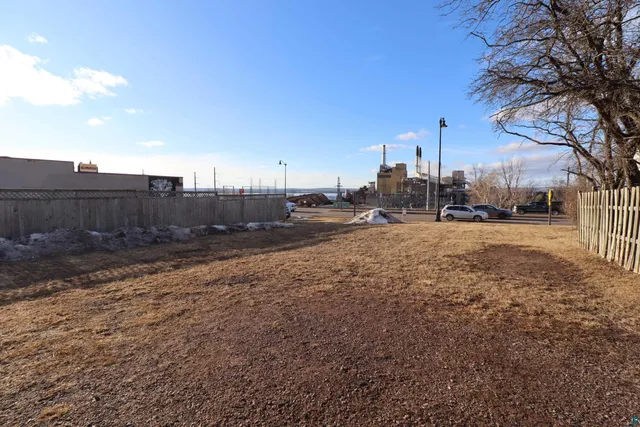 $24,900 | 1306 Lake Shore Drive West, Ashland, WI 54806