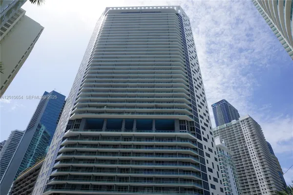 $4,150 | 1300 Brickell Bay Drive, Unit 1904, Miami, FL 33131