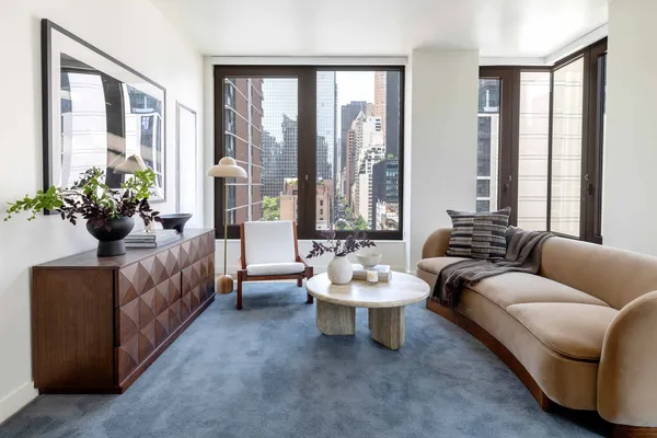 $14,500 | 300 East 50th Street, Unit PHH | Midtown East