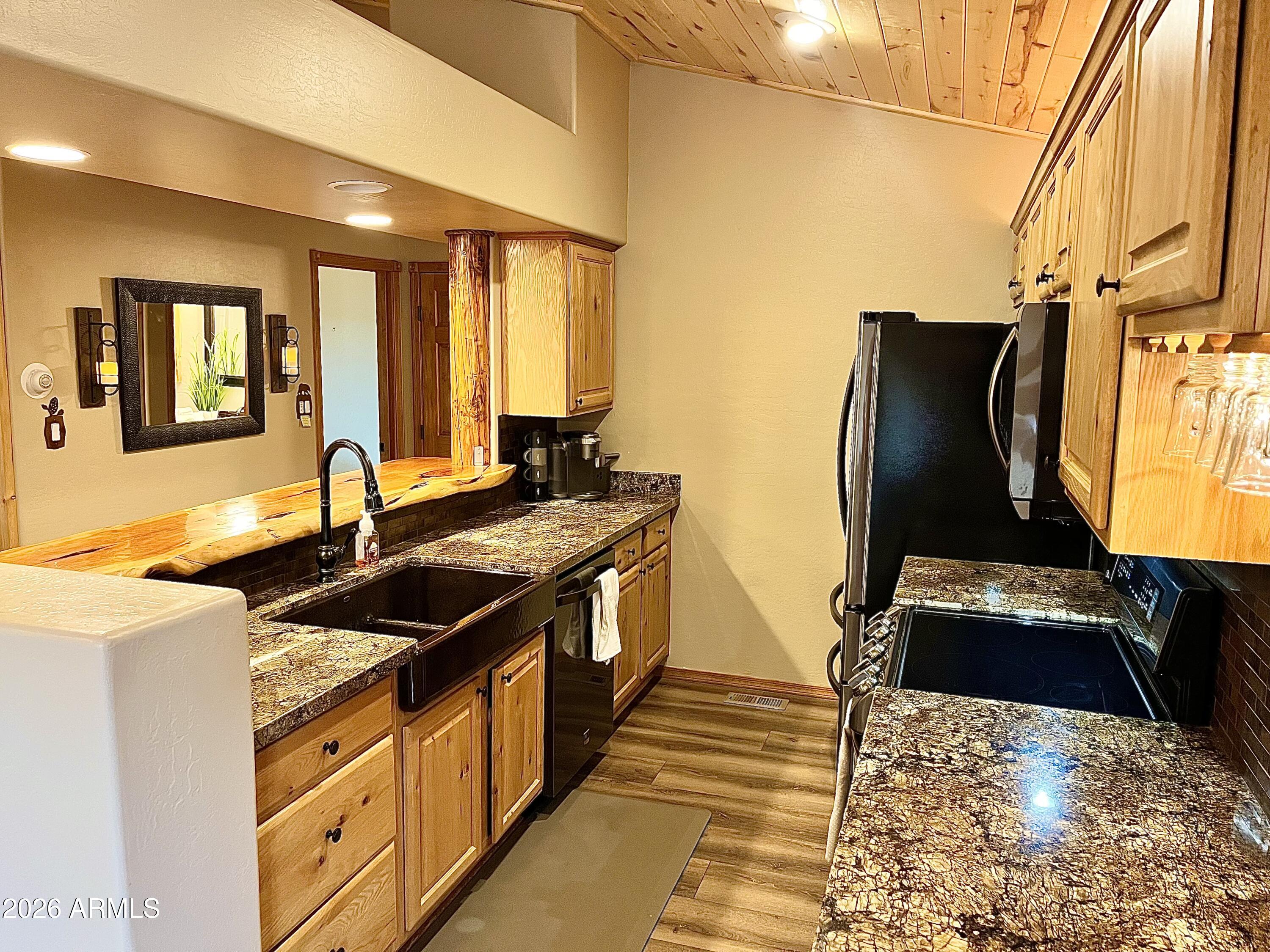 2334 Buffalo Loop Overgaard, AZ 85933 - Photo 4 of 25 2334 BUFFALO LOOP