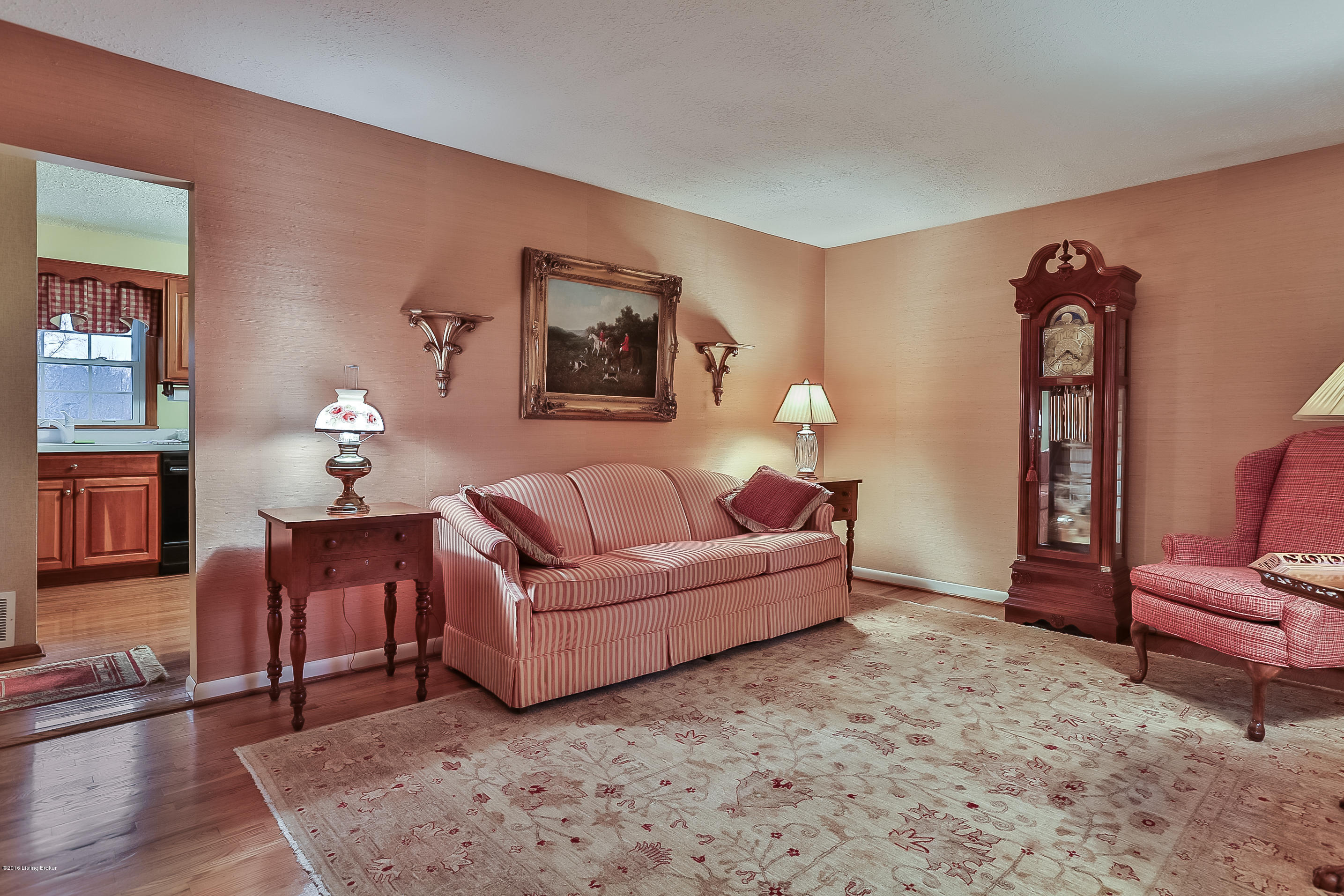 4428 Aiken Road Simpsonville, KY 40067 - Photo 13 of 47 Living Room