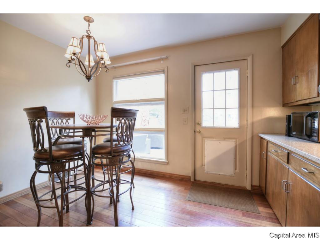 2130 Sylvan Road Springfield, IL 62704 - Photo 8 of 35 Gallery Image 8