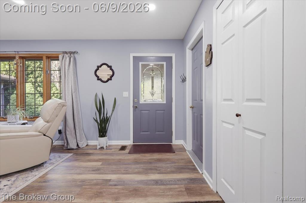 5461 North Henderson Road Davison, MI 48423 - Photo 12 of 64