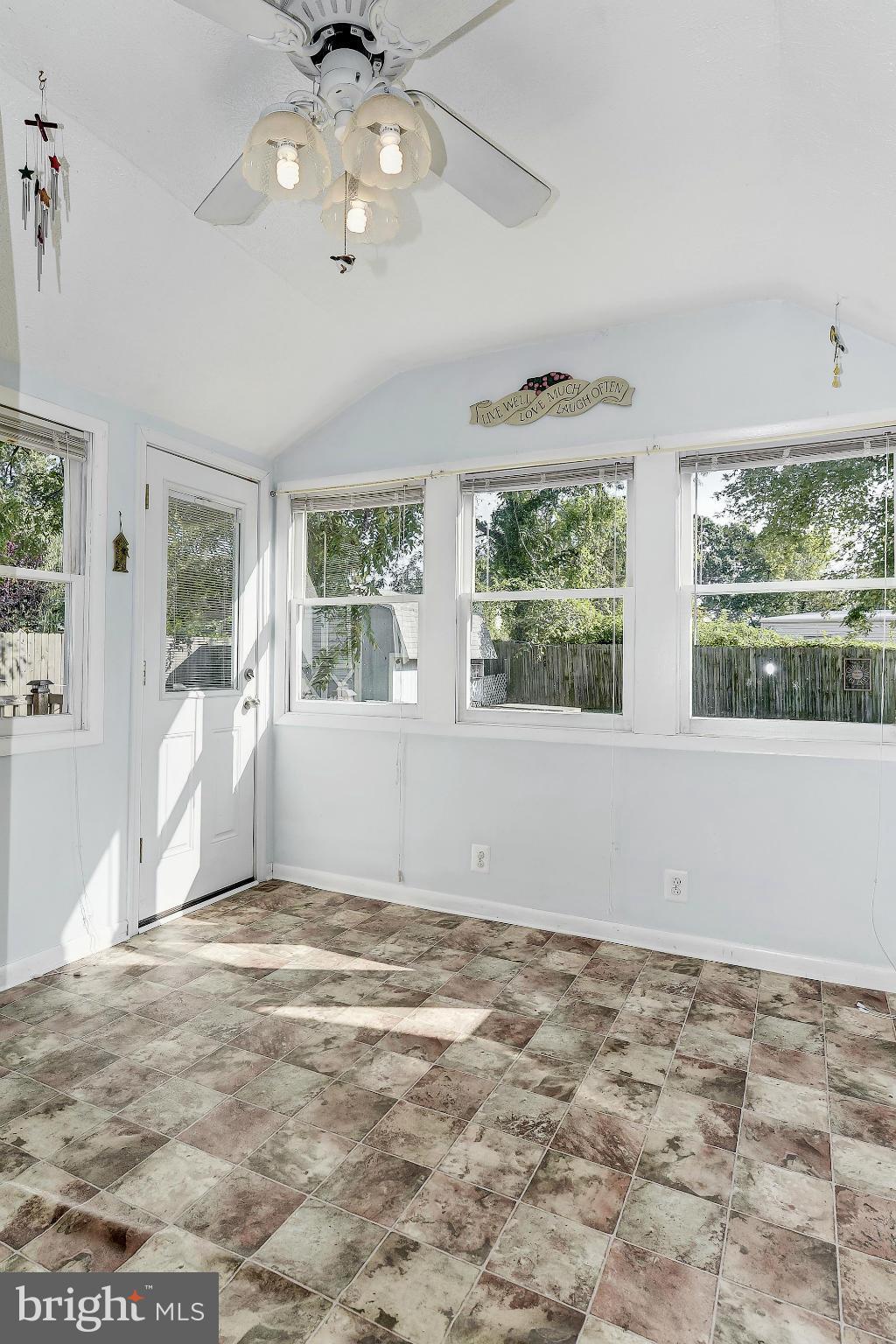 8105 Edgewater Road Clearwater Beach, MD 21226 - Photo 12 of 26 Sunroom
