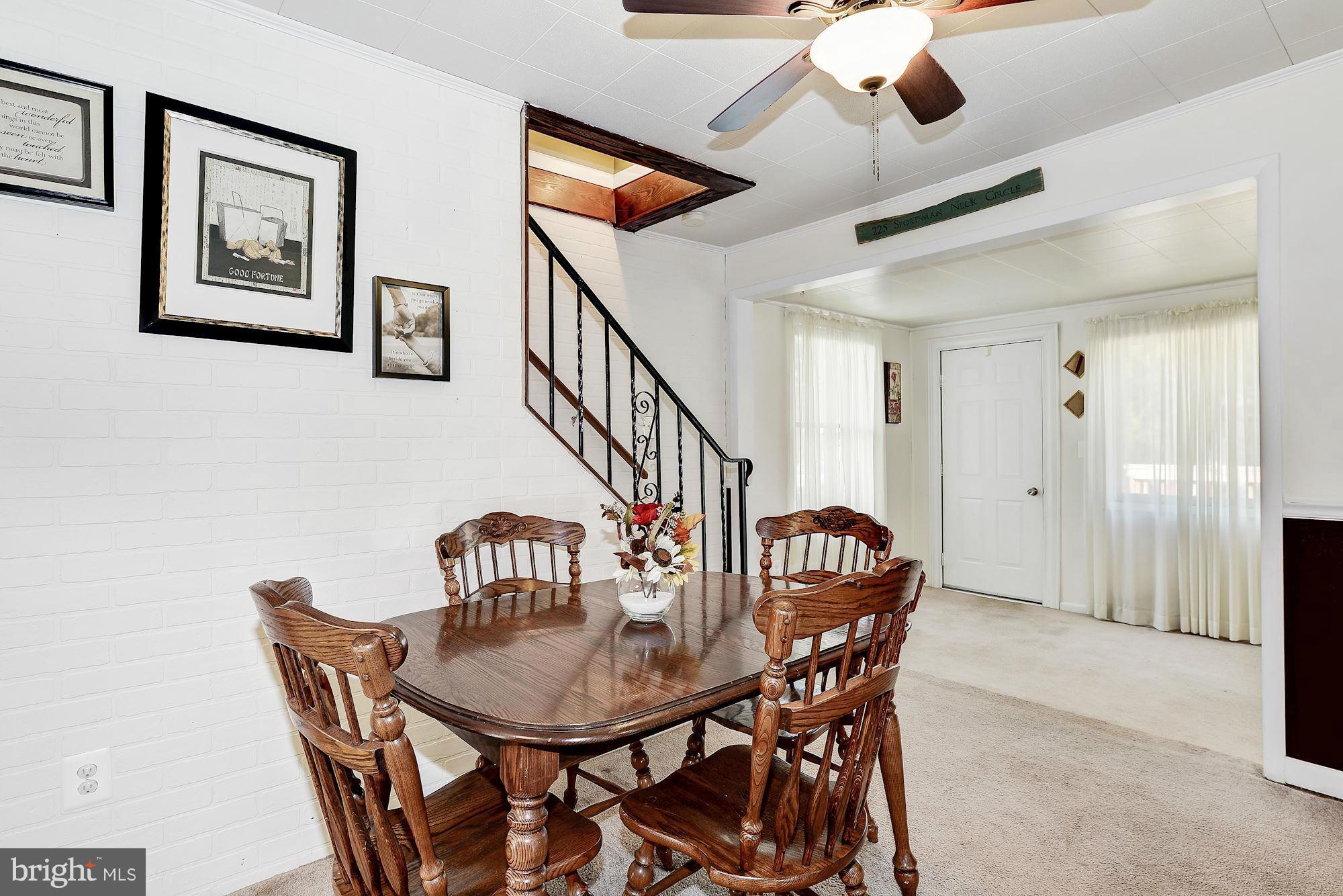 8105 Edgewater Road Clearwater Beach, MD 21226 - Photo 4 of 26 Dining Room