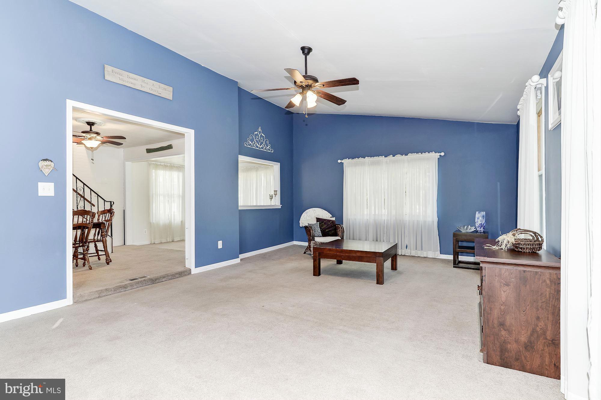 8105 Edgewater Road Clearwater Beach, MD 21226 - Photo 6 of 26 Family Room