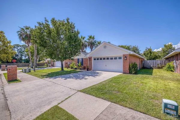 $392,000 | 3747 Boardwalk Court, Gulf Breeze, FL 32563