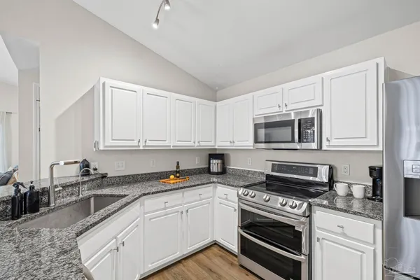 $392,000 | 3747 Boardwalk Court, Gulf Breeze, FL 32563