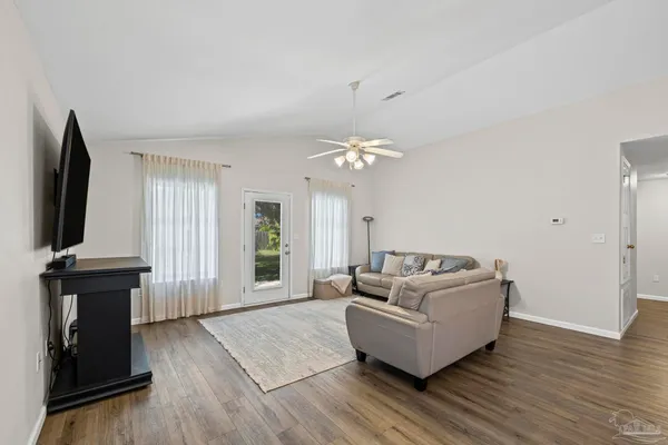 $392,000 | 3747 Boardwalk Court, Gulf Breeze, FL 32563