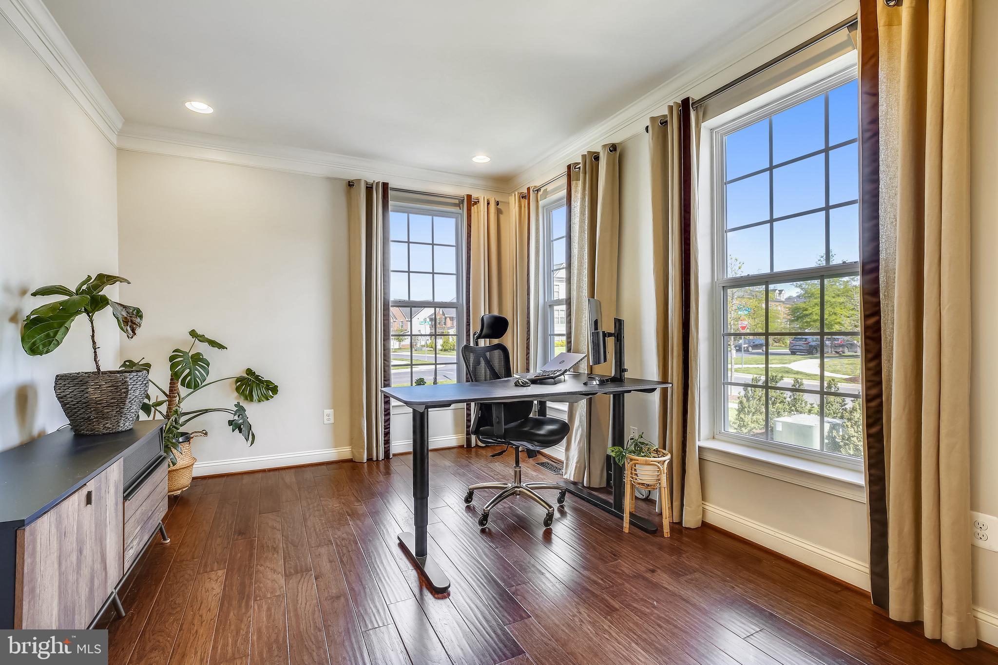 13376 Redspire Drive Silver Spring, MD 20906 - Photo 14 of 67 Formal office space off of the front entry