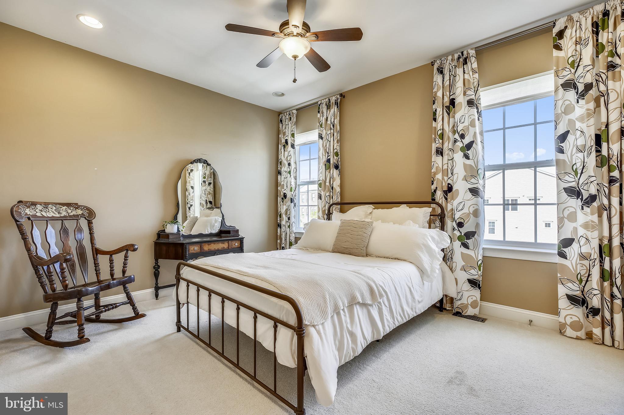 13376 Redspire Drive Silver Spring, MD 20906 - Photo 36 of 67 Bed 3 w/ ceiling fan & walk in closet!