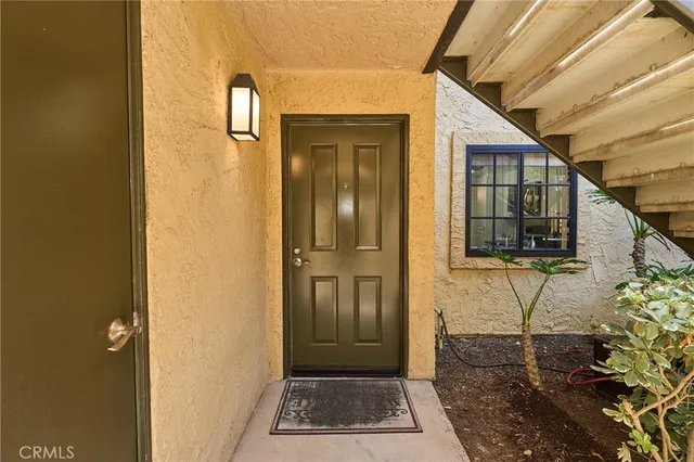 $590,000 | 25591 Indian Hill Lane, Unit E, Laguna Hills, CA 92653