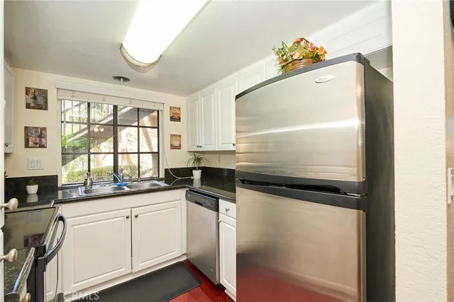 $590,000 | 25591 Indian Hill Lane, Unit E, Laguna Hills, CA 92653