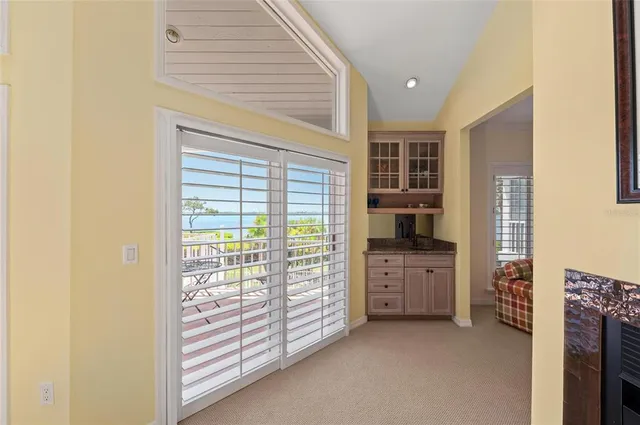 a view of a livingroom with an empty space