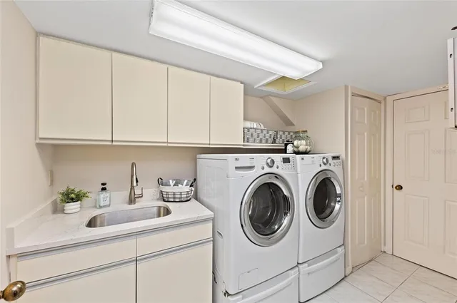 $2,390,000 | 78 Tidy Island Boulevard, Bradenton, FL 34210