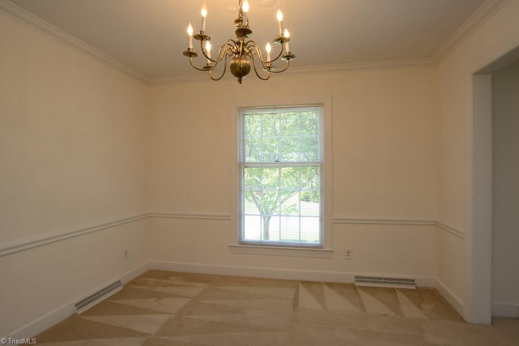 910 Wimbledon Place High Point, NC 27262 - Photo 11 of 30 Gallery Image 11